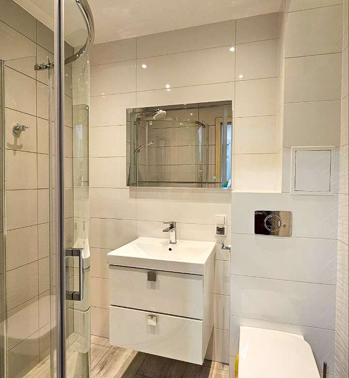 photo 8 2025 10 09 20 24 02